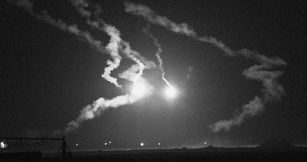 IOF opens fire at Gazan, blocks his evacuation by ambulances