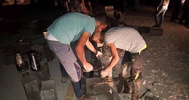 Palestinian activists start reconstruction of Jubbet ad-Dib school