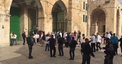 wqaf slams settlers� ongoing violations at Aqsa and Ibrahimi Mosques