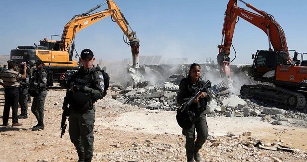 IOF notifies demolition of 3 Palestinian homes in West Bank