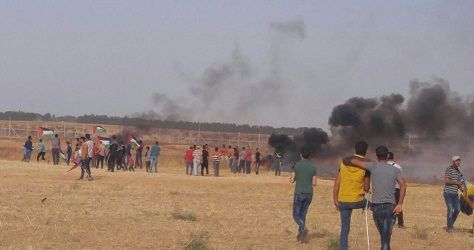 Two injuries in anti-siege demonstrations east of Gaza Strip