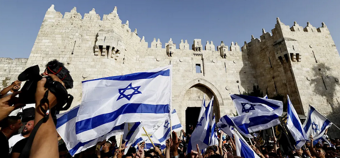 Racist Israeli flag march raises concerns about threat to status quo in occupied Jerusalem