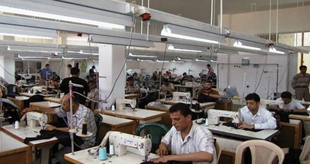Clothing industry in al-Khalil