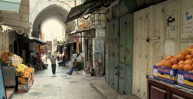 Israel deprives East Jerusalem of services