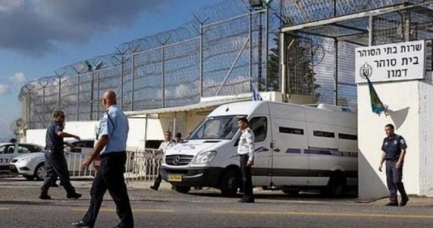 Muhjat al-Quds: IPS deprives Palestinian prisoners of seeing lawyers