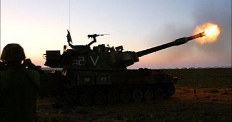 Israeli artillery shells slam into blockaded Gaza Strip