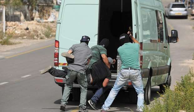 IOF kidnaps Palestinian from park in Jenin city