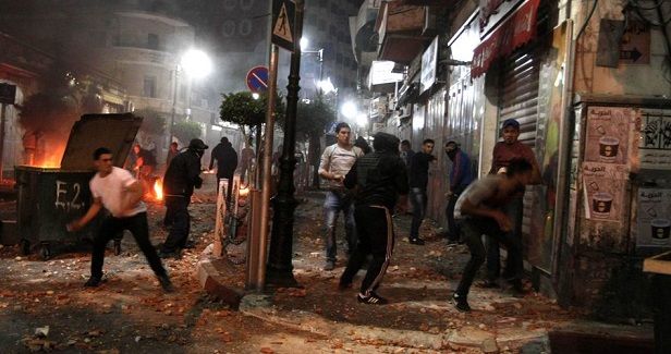 Israeli police raid al-Isawiya, clash with residents