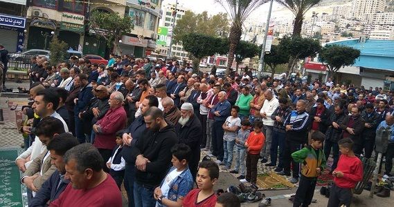 Nablus: Hundreds rally in solidarity with prisoners