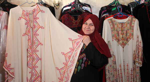 Palestinians reject Israel’s attempts to steal their heritage with campaigns to encourage traditional clothing