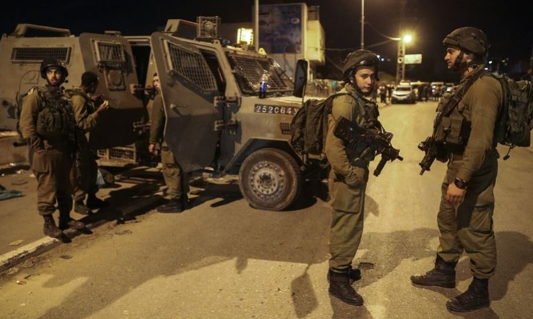 Large-scale raid, arrest campaign in West Bank