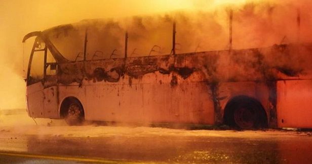 Settlers bus goes on fire in Qalqilya