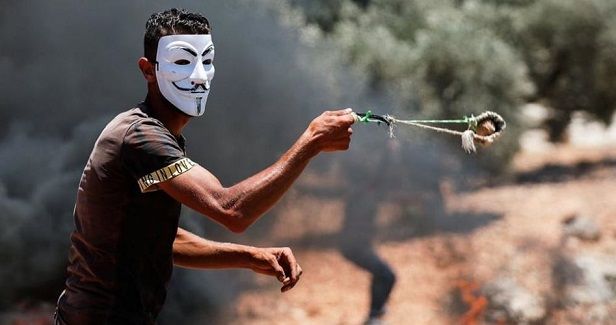 IOF quells rallies, injures Palestinians in al-Khalil, Qalqilia