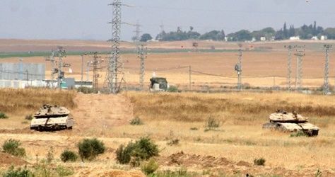 Israeli soldiers open fire at Khan Younis homes