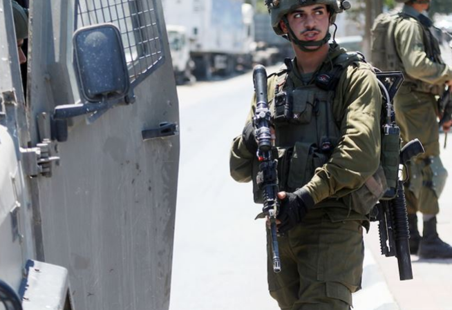 Two Palestinians injured in West Bank raids