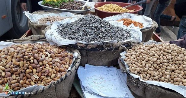 Israel forces assault Palestinian street sellers in al-Khalil