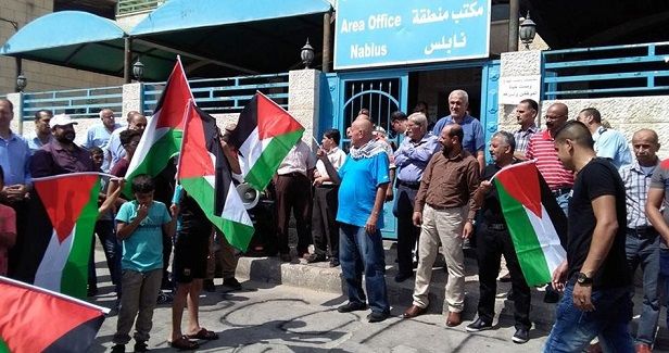 Haaretz: US budget cuts to UNRWA threaten jobs of 20,000 teachers