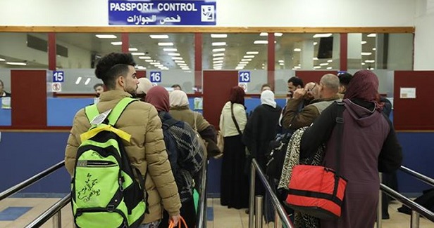 12 Palestinians denied travel last week at Allenby crossing