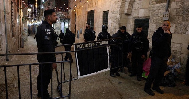 Israeli police kill Palestinian from Negev near Aqsa Mosque