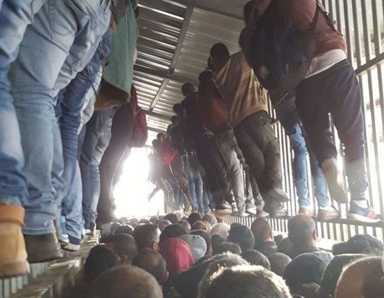 In Photos: Daily struggle of Palestinian workers at Checkpoint 300