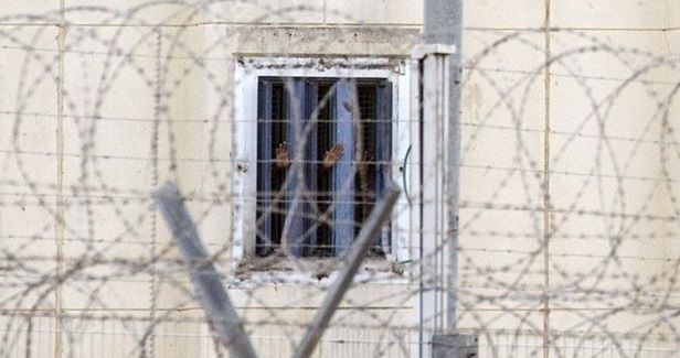 Three Palestinian prisoners, two of them women, suffer medical neglect