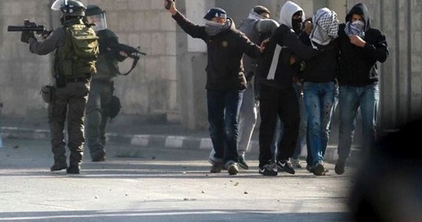Israeli police arrest four young men in Umm al-Fahm city
