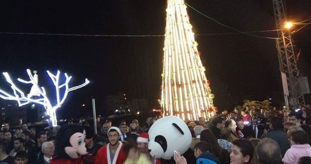 Trump �Turned Off� the Lights of Christmas Joy