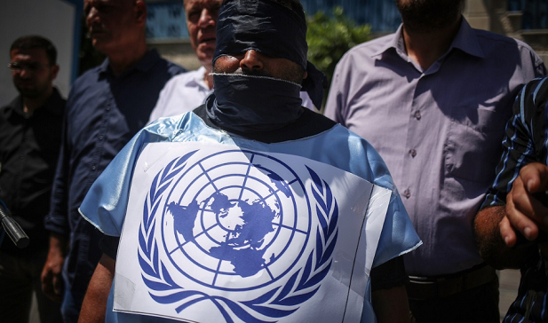Israel agrees to release Palestinian prisoner on hunger strike