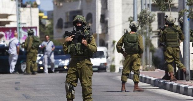 Injuries in IOF storming of Khadouri University in Tulkarem