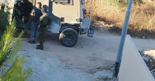 IOF arrests Palestinian child in Nablus