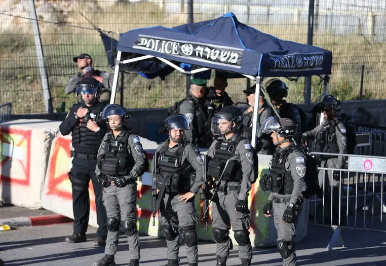 Palestine: Demonstration against settlements, evictions in Jerusalem