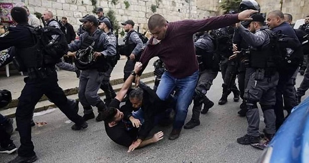 Israeli police arrest 4 Palestinians in J'lem