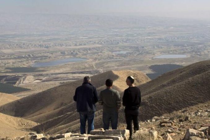 Jewish Settlers Set up Tents on Palestinian Land in Jordan Valley