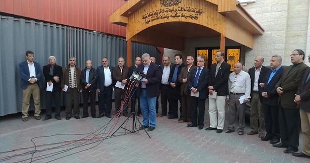 Factions call on Abbas not to impose new sanctions on Gaza