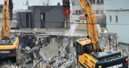 Israel razes Palestinian house in Lod city