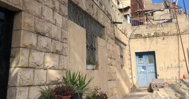 Israel evicts Jerusalemite family from their home in Silwan