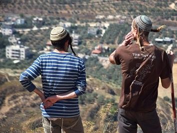 Clashes erupt in Ramallah-area villages as Israeli forces, settlers raid the area