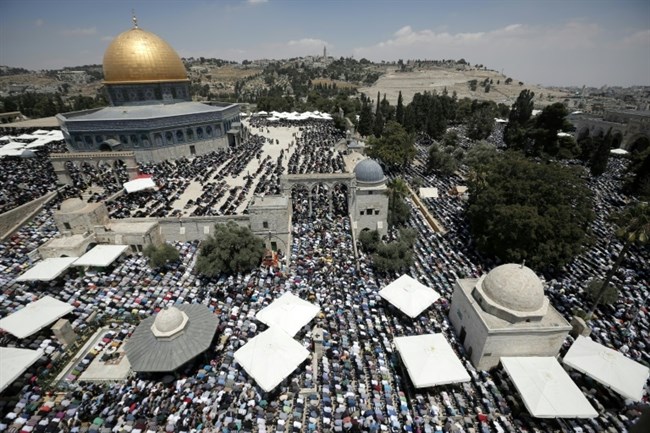 Israel's ban on Palestinian citizens of Israel entering Al-Aqsa 'illegal,' rights group says