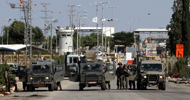 IOF closes Jalamah crossing, assaults ambulance crews