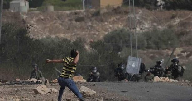 IOF quells anti-settlement march in Kafr Qaddoum
