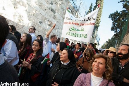 Israeli Soldiers Attack Palestinian Christians during Palm Sunday Procession
