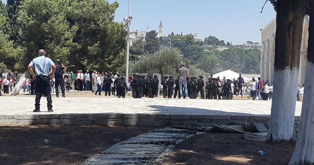 191 Israeli settlers defile al-Aqsa Mosque
