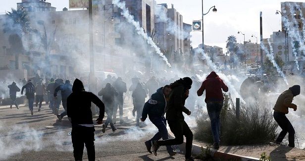 20 Palestinians injured in IOF raid on Azzun