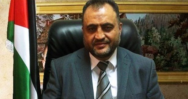 IOF kidnaps former minister Wasfi Qabha