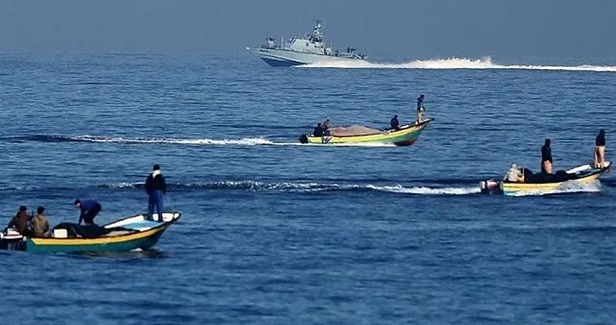 IOF attacks fishermen north of Gaza