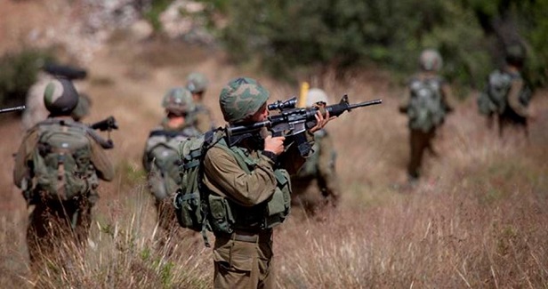 Israeli military ravages Palestinian homes, kidnaps civilians