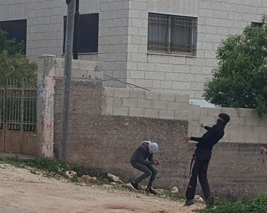 Palestinian injured as Israeli forces suppress weekly Kafr Qaddum march