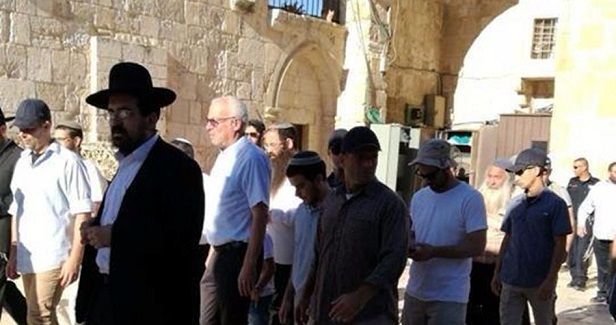 Israeli settlers led by fanatic MKs defile 3rd holiest site in Islam