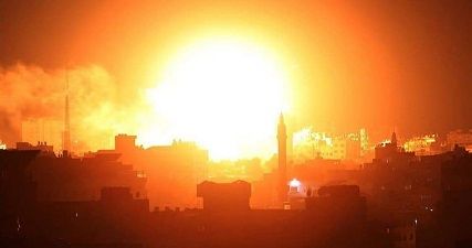 Dawn airstrikes target different areas of Gaza