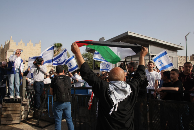 Jewish Settlers Storm Jerusalem�s Old City in Provocative �Flag March�